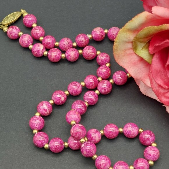 Jewelry - Vintage Strand Pink Natural Stone Beads Gold Tone Spacers & Fishhook Clasp 17"